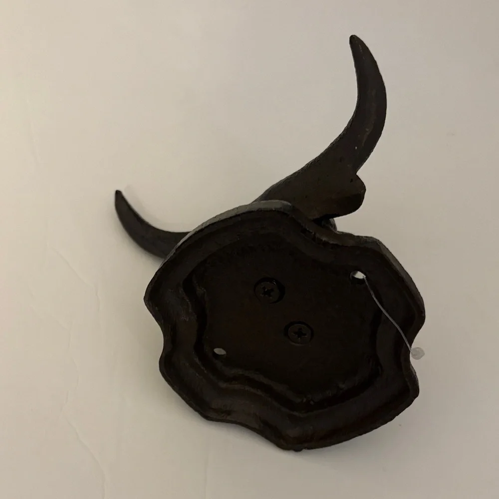Rustic Bull Head Wall Hook
